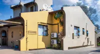 Woodpecker's Inn Guest House