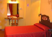 Hospederia Fernando I Hotels in León