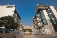 Twin Towers Inn Hotels in Greater Noida