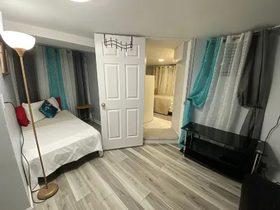 Nice 2Bedroom Apt with Patio Included to Enjoy Hotels in West New York