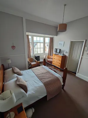 Valentine Guest House Hotels in Osmington