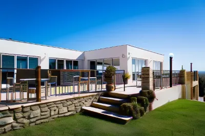 Le Domaine du Serre d'Avène - hébergements et locations de salles Hôtels à proximité de : La Bambouseraie en Cévennes