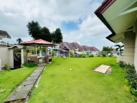 Villa Rdr Lotus by Puncak Go Villas Hotel di Sindangjaya