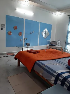 KyGo Hostels Hotels in 