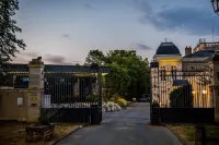 Chateau du Clos de la Ribaudiere Hotel in zona Pro-Duo Chasseneuil-du-Poitou France