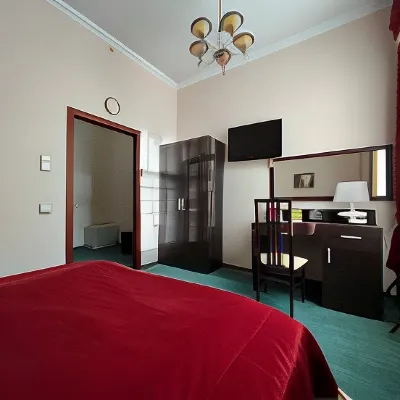 Gagarin Marathon Hotels near Stone log