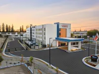 Hampton Inn & Suites by Hilton Bakersfield Central - Wi-Fi
