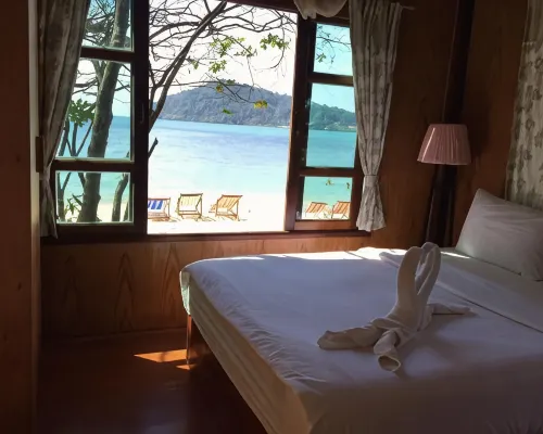 Bangbaobeach Resort Hotel dekat Air Terjun Kiri Phet