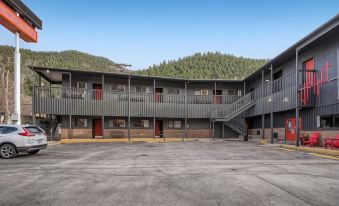 Uplift Inn