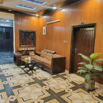 Hotel Laxen Inn Multan