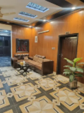 Hotel Laxen Inn Multan