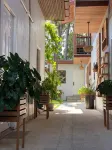 The Reef Hotel & Studios - Mountain View