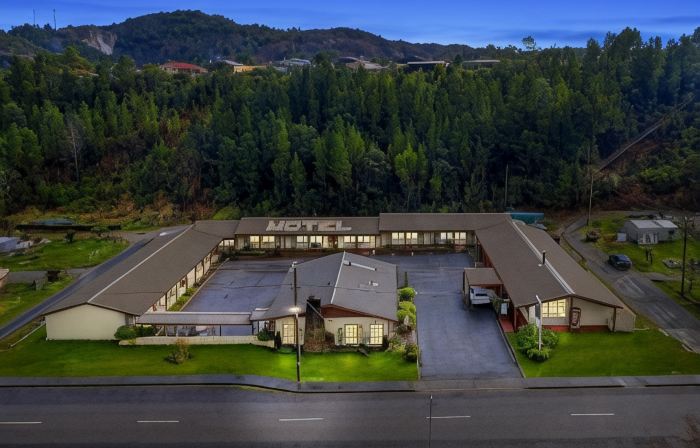 Gold Rush Inn