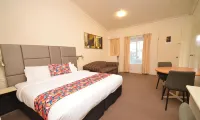 Boulevarde Motor Inn Hotels near City of Wagga Wagga Botanic Gardens