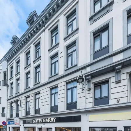 Hotel Barry