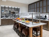 Hilton Garden Inn Winnipeg South Hotels near Fort Gary