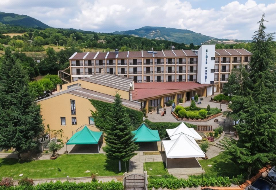 hotel overview picture