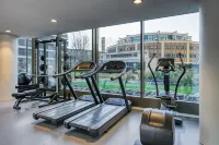 Premier Suites Rotterdam - Gym
