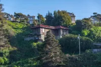 Mendocino Coast Hideaway Hotels near Navarro Point Preserve and Scenic Trail