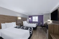 La Quinta Inn by Wyndham Kansas City Lenexa Hotel a Lenexa