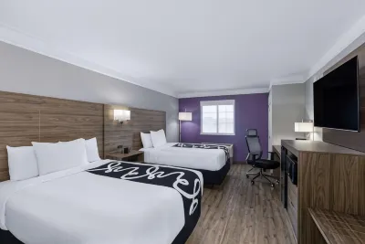 La Quinta Inn by Wyndham Kansas City Lenexa Hotels in Lenexa