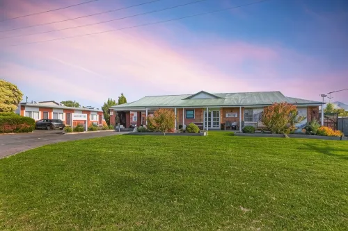 Beachcomber Motel & Apartments Hotels in Apollo Bay