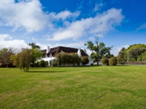 オークハースト ホテル ジョージのホテル