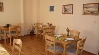 Hotel Palitra - breakfast