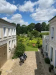 Au Jardin des Deux Ponts Hotels in Saint-Riquier