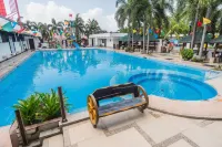 Quezon Premier Hotel Candelaria - Yüzme Havuzu