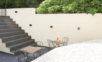 Uphill Unique Boutique Suites