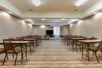 Comfort Suites