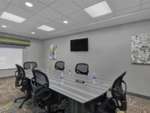 ハンプトン  イン & スイーツ マクレニー I-10 マックレニーのホテル