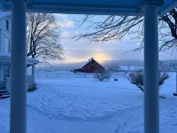 Mountain Quest Inn - Inns