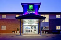 Holiday Inn Express Shrewsbury Hotels near Carding Mill Valley and the Long Mynd