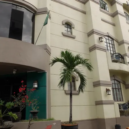 DM Residente Hotel Inns & Villas