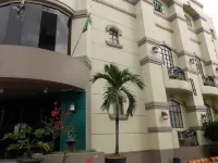 DM Residente Hotel Inns & Villas Hotels near Fields Ave