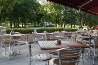Rooftop Sanctuary and Chic Living Space - Alluring Nashville Retreat Hotels in Berry Hill