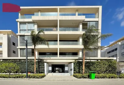 精選湖景飯店 Misr Pharmacies - 3rd Settlement Branch附近的飯店