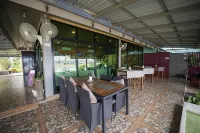khong Chiam Orchid Riverside Resort / โขงเจียม ออร์คิด ริเวอร์ไซด์ รีสอร์ท - พร้อมอาหารเช้า