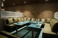 Hotel Yashoda Hotels in Bhandgaon