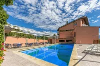 Hotel Restaurante la Glorieta - parking