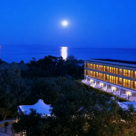 Alexander Beach Hotel & Spa