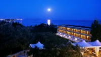 Alexander Beach Hotel & Spa Отели в г. 