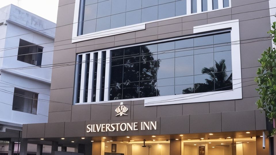 Silverstone Inn