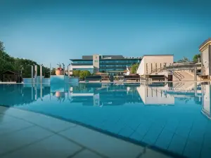 Tisia Hotel & Spa