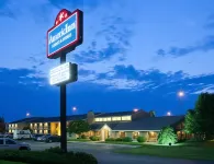 AmericInn by Wyndham Alexandria فنادق في Alexandria