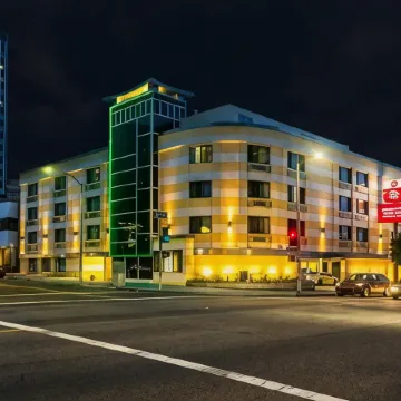 Best Western Plus La Mid-Town Hotel Отели рядом с достопримечательностью «Выставочный парк»