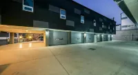 Cats Hotel