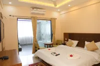 Maitri Retreat Hotels in Khingar